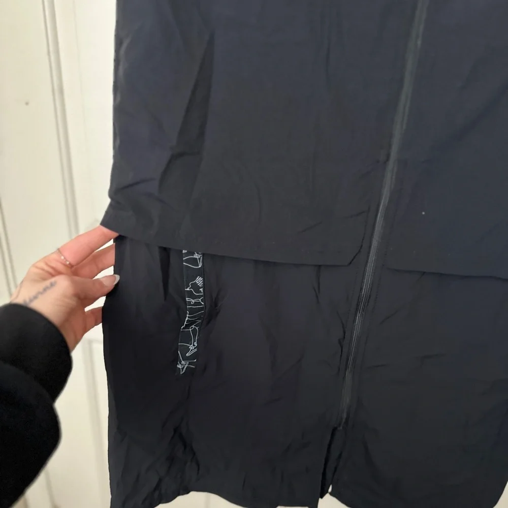 Oiselle Running Jacket - Picture 5 of 8